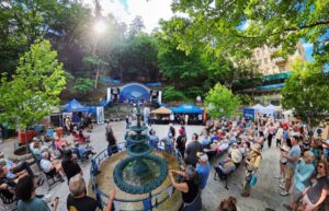 eureka springs blues festival in basin park